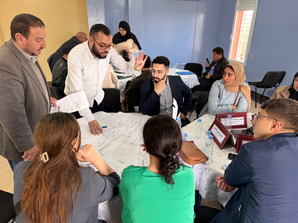 Strengthening local capacities in the face of climate risks: a participatory tool in action