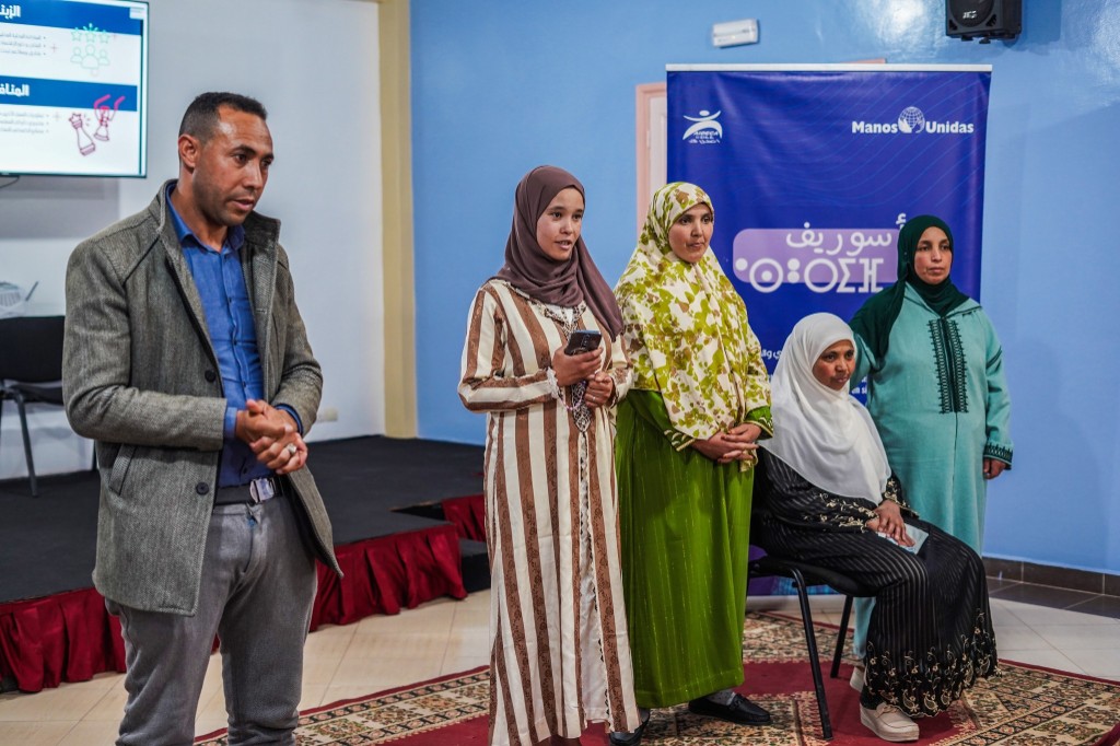 Participant presenting her project to the selection committee — ASSURIF workshop